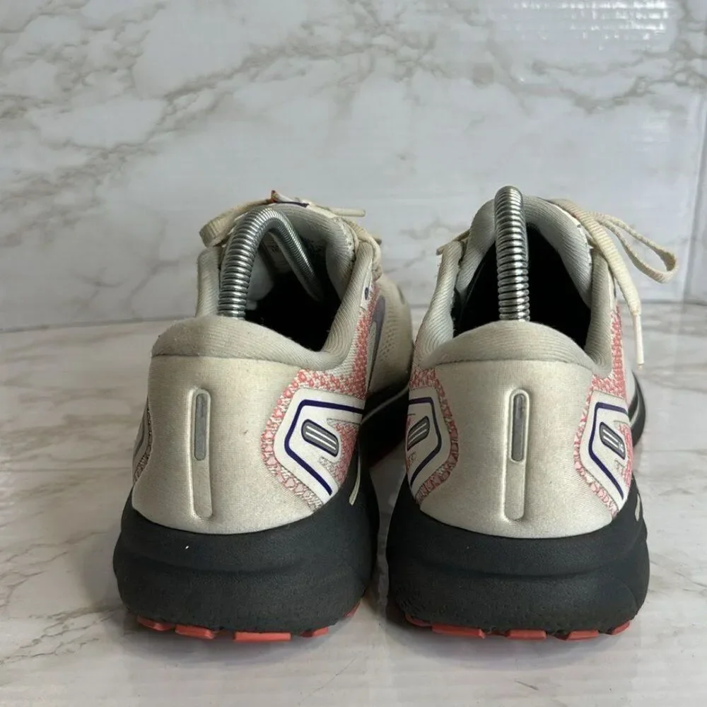 Brooks Ghost 14 Running athletic Shoes  Womens‎ Sz 10 M (B) White/Purple